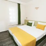 Magnolia Hotel 4*