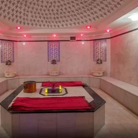 Hotel Magnolia 4*
