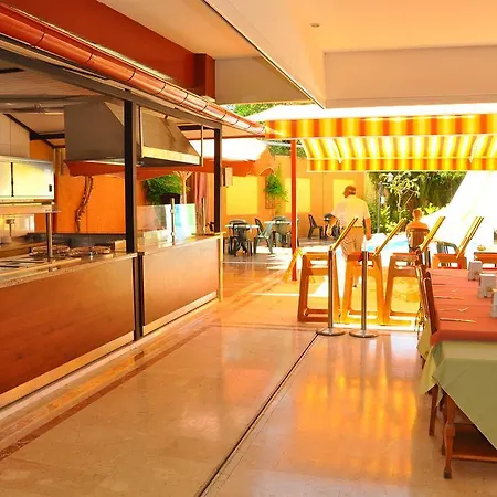 Magnolia Hotel 4*